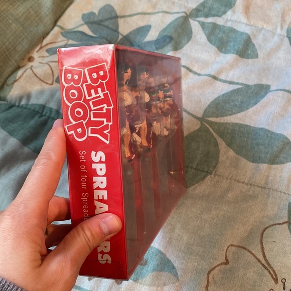 Vintage Limited Edition Betty Boop spreaders - Picture 6 of 6